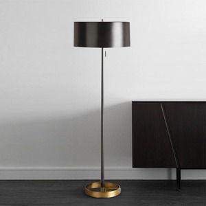 Hiện đại màu đen và vàng Đèn sàn kim loại trống Shade với Brass Vòng cơ sở - Product Image 3