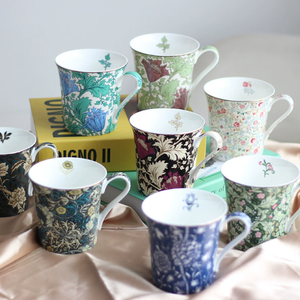 Taza de Café de Cerámica Personalizable de Alta Calidad con Diseño de Flores Púrpuras, Apta para Alimentos, Reutilizable, Apta para Microondas y Lavavajillas - Product Image 1