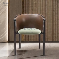 Fauteuil en cuir moderne luxueux Chaise de salle à manger élégante avec base en métal élégante pour cuisine, bureau, hôtel ou école