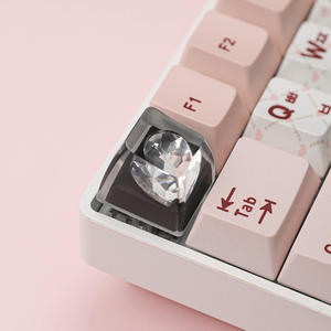 Teclado Mecánico con Eje Cruzado y Tecla de Corazón Africano Transparente de Resina Personalizada, Superventas Transfronterizo - Product Image 4
