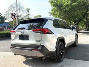 Toyota <span class=keywords><strong>RAV4</strong></span> Rongfang <span class=keywords><strong>Hybride</strong></span> 2.5L E CVT 4WD Elite PLUS Edition AWD LHD <span class=keywords><strong>Hybride</strong></span> SUV Compact d'<span class=keywords><strong>occasion</strong></span> 2021 Prêt à l'exportation - Product Image 2