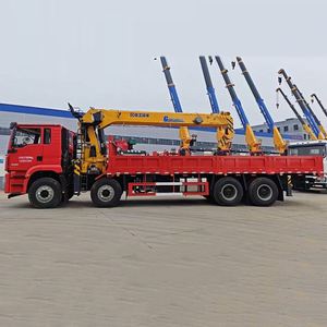 Camion-grue SHACMAN 8*4 avec grue Xugong 16T à flèche en 5 sections pour la levée de charges lourdes dans les infrastructures urbaines et rurales - Product Image 3