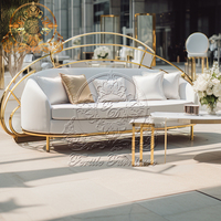 Ensemble de canapés et fauteuils de salon deux places en velours au design moderne et élégant, idéal pour la maison, le salon, l'hôtel, la salle à manger et les événements.