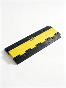 Protecteur de câble en caoutchouc pour rampe de câbles à 2/3/4/5 canaux - Product Image 1