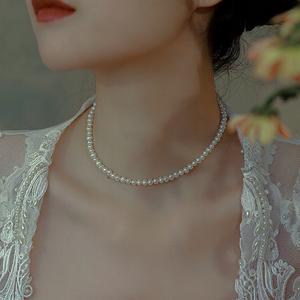 Collier en perles d'eau douce naturelles à haute luminosité pour femmes, style Hepburn, avec un design de niche, polyvalent et simple - Product Image 2