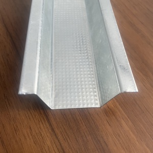 Ingrosso chiglia <span class=keywords><strong>in</strong></span> acciaio leggero zincato <span class=keywords><strong>in</strong></span> metallo binario canale U striscia di gesso <span class=keywords><strong>cartongesso</strong></span> parete a secco struttura del soffitto - Product Image 6