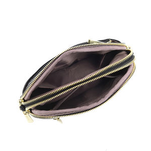 Sac à bandoulière tendance et décontracté pour femmes. Il est fabriqué en matériau PU à motifs géométriques. Convient à un usage quotidien.2883 - Product Image 2