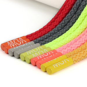 Vendite calde nuova moda Oem in ottone Custom Logo punte <span class=keywords><strong>per</strong></span> <span class=keywords><strong>scarpe</strong></span> cordoncino punta punta cordoncino in metallo <span class=keywords><strong>per</strong></span> <span class=keywords><strong>scarpe</strong></span> sportive con cappuccio - Product Image 2