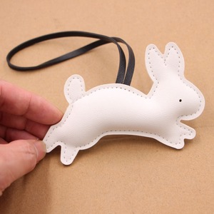 Breloque de sac Lapin Pupi avec longue sangle, pendentif lapin mignon, porte-clés tendance, décoration de sac à main, cadeau - Product Image 2
