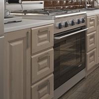 Ensemble d'armoires de cuisine rétro bicolore en bois de bouleau massif avec comptoir en quartz, meuble de rangement inférieur blanc à grain de bois, îlot central