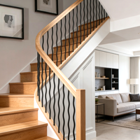 Balustres d'escalier ondulés en fer forgé, élégance moderne, pour villa