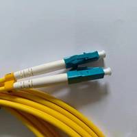 Cordon de brassage fibre optique 2 fibres monomode duplex LC UPC-SC APC 1m 2m 3m 5m PVC/LSZH 9/125um G652D/G657A FTTH/FTTX