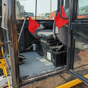 Miniexcavadora Hidráulica Original Caterpillar 305.5E2 Usada, Excavadora de Orugas de 5.5 Toneladas, Pocas Horas de Uso, Trabajo Pesado - Product Image 6