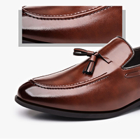 Mocassins à pampilles pour hommes, chaussures habillées décontractées et élégantes, semelle intérieure en PU doux pour la peau, semelle extérieure en caoutchouc durable, chaussures de bureau professionnelles