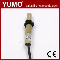 Sensor Kapasitif E2K-X4ME1 Deteksi Level Cairan Jangkauan Penginderaan 4mm NO 10-30VDC