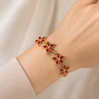 Bracelet personnalisé en forme de fleur, revêtement PVD, acier inoxydable doré, pierre à cinq pétales facettée, charme réglable, cadeau pour femme