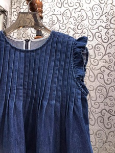 Camicetta in <span class=keywords><strong>Denim</strong></span> 100% Cotone, Design Moda Primavera 2026, Top Casual Senza Maniche con <span class=keywords><strong>Motivi</strong></span> Plissettati per Donne, Camicie in Jeans Blu - Product Image 5