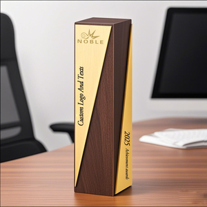 Edler einzigartiger schwarzer klarer Kristall holzturm mit kunden spezifischem Logo Metallplatte Werbegeschenk-Dekorations-Trophäen preis - Product Image 5