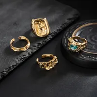 Bague de mariage sculpturale bio pour homme, en alliage couleur or, avec accent bleu en relief, surface texturée irrégulière, style punk, bijoux.