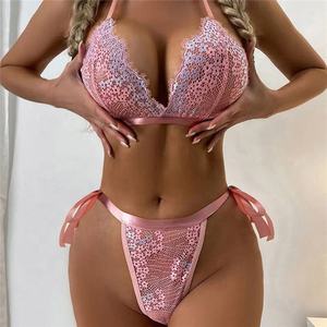 レディースピンクレース中空セクシーな背中の開いた下着Tバックカップレスブラセットレディースセクシーのための衣服の下 - Product Image 4