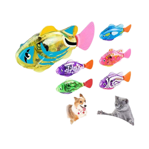 Giocattolo Interattivo Ecologico a Forma di Pesce Robot per Gatti e Cani, Attivato da Luce LED, Nuotante per il Bagno, Regalo in Plastica - Product Image 3