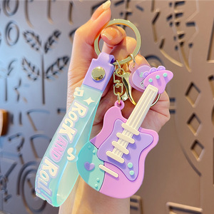 Chaveiro de Guitarra Legal por Atacado, Design de Macaron em Silicone, Pingente de Música para Mochila de Casal - Product Image 4