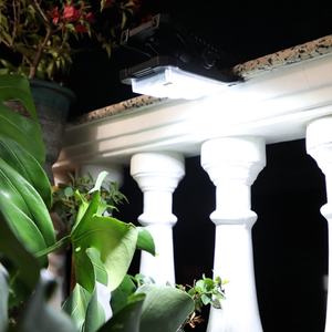 Lámpara Solar LED con Clip, Sensor de Movimiento para Exteriores, Lámpara Solar Impermeable IP65 para Cercas, Terrazas y Paredes - Product Image 2