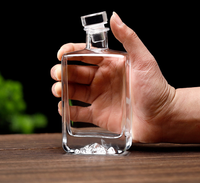 Bouteille de whisky en verre de luxe personnalisée 100ml-200ml à fond plat avec bouchon en liège et motif montagne pour rhum, whisky, liqueur, gin, vin, spiritueux, vodka