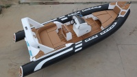 Bateau semi-rigide haut de gamme 7,6 m en FRP et aluminium - Bateau pneumatique de luxe avec chambres à air Hypalon
