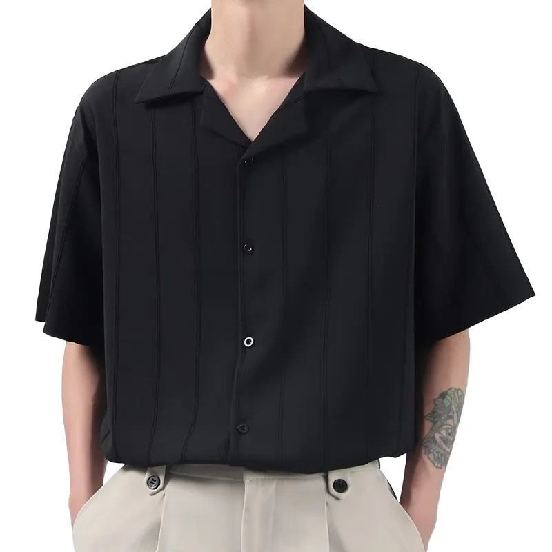 Men's Customized Logo Summer Beach Casual Stripes Lightweight and Breathable Beach Vacation Cuban Neck Short Sleeve Shirt