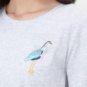 Camiseta Lisa para Mujer, Ropa Casual, Manga Corta, Logotipo y Color Personalizados, Servicios OEM, Camisetas para Mujer para Todas las Temporadas - Product Image 3