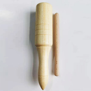Juego de instrumentos musicales de madera y metal con pandereta, platillos, maracas, castañuelas, campanas y triángulos para niños y principiantes - Product Image 5