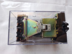 Relé Mecánico de Retención de 4 Polos Plc MM4XKP 100-110VDC Japón - Product Image 5