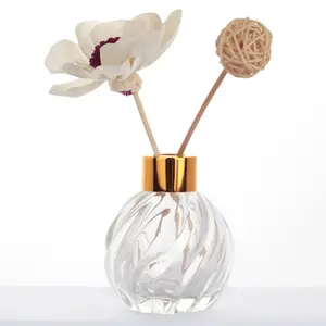 Wholesale office use Diffuser Bottle Pendant Essential Diffuser Oil Fragrance Aromatherapy Empty Bottle 2024 new design