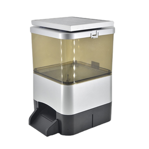 USMILEPET meilleur vendeur moderne automatique mangeoire à poissons en plastique étang Aquarium <span class=keywords><strong>Koi</strong></span> alimentation Machine batterie bouteilles d'eau meilleur article de Charge - Product Image 6