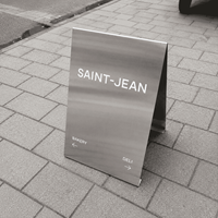 Panneau d'affichage extérieur sur pied en acier inoxydable personnalisé pour café, restaurant et magasin