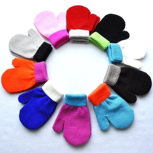 Gants thermiques d'hiver avec logo personnalisé pour enfants mitaines chaudes et souples en tricot acrylique taille <span class=keywords><strong>enfant</strong></span> en bas âge - Product Image 4