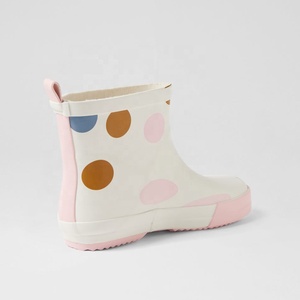 YL-26122 Stivali da Pioggia Chelsea per Bambini in <span class=keywords><strong>Gomma</strong></span> Naturale 100% Impermeabile, per Ragazzi e Ragazze, Uso Quotidiano e Scolastico, <span class=keywords><strong>Stivaletti</strong></span> OEM ODM - Product Image 3