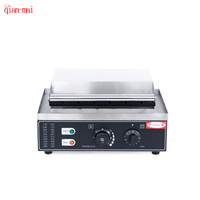 Machine à gaufres électrique commerciale personnalisée antiadhésive pour hot-dogs au maïs avec 5 bâtonnets
