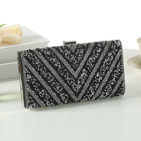 Nouvelle pochette de soirée élégante à fermeture magnétique, motif losanges triangulaires à facettes, en polyester rayé, forme carrée, idéale pour mariage et fête