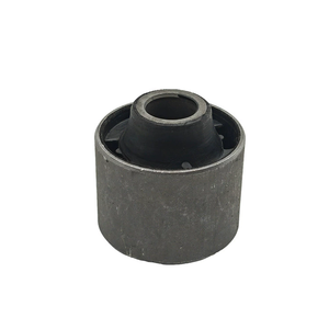 48061-60010 Douille de bras oscillant automobile Douille de suspension automobile Douille de châssis - Product Image 1