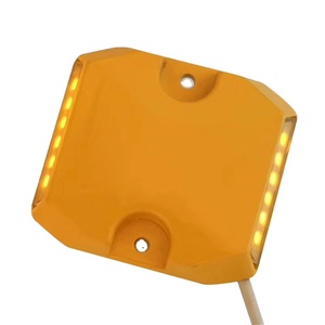 Tachuela LED para Carretera con Cableado, Amarilla, DC 24V/12V, IP68, Plástico, para Túneles - Product Image 1