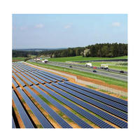Système de montage au sol en acier solaire avec surface galvanisée à chaud, résistance aux vents forts, résistance aux charges de neige importantes