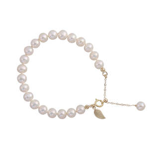 WENCHI ของขวัญวันวาเลนไทน์ สร้อยข้อมือไข่มุกน้ำจืดธรรมชาติ ใบหยก กิ่งทอง 400 กรัม - Product Image 1