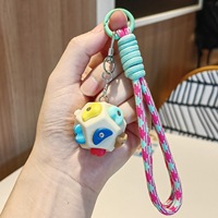 Porte-clés créatif anti-stress en forme de roche d'escalade, pendentif coloré pour sac à dos, souvenir sportif pour garçons et filles, en plastique