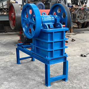 Klauwbreker voor mijnbouw, steen, glas, kolen, kiezels, graniet, steengroeve, met dieselmotor en transportband - Product Image 6