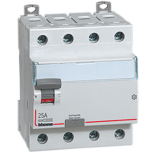Disjoncteur différentiel Bticino 4P 25A AC avec bouton de test - Product Image 1