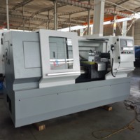 Torno CNC Horizontal Simple de Servicio Ligero CK6136 con Sistema de Control FANUC, Motor de Husillo de 380V, 3 Ejes, Precisión de 0.005mm y Longitud Máxima de 1000mm