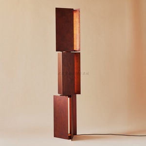 Lámpara de pie de madera estilo Wabi Sabi H1800, color rojo óxido, fuente de luz LED, para decoración creativa japonesa de hoteles y casas de huéspedes. - Product Image 1