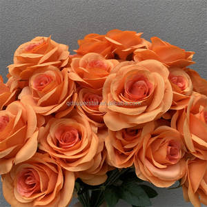 باقة ورد صناعي من الحرير A-311 بالجملة، 7 رؤوس برتقالية اللون، مصنوعة يدويًا، ترتيب حديث لتزيين عيد الميلاد - Product Image 2